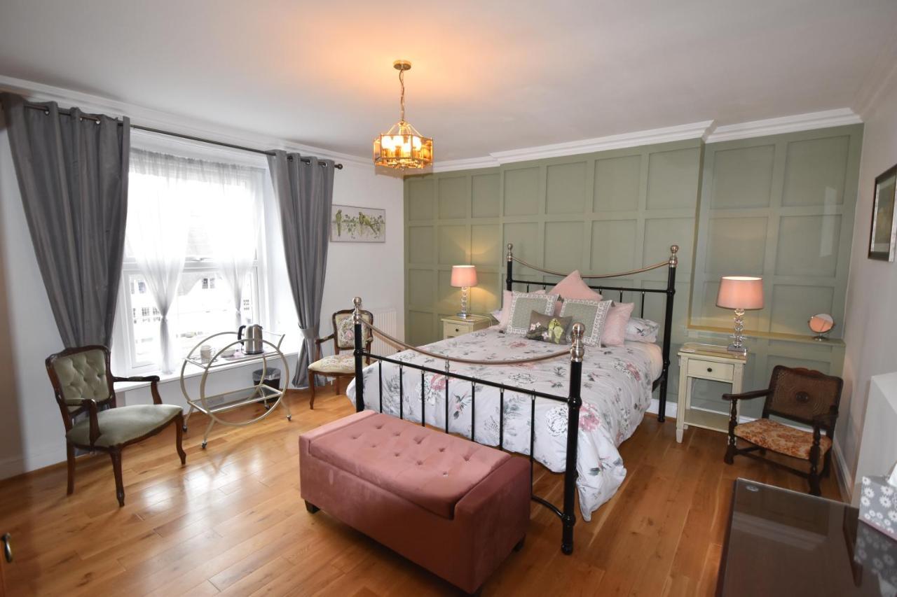 Gordon House Bed & Breakfast Уимборн Минстър Екстериор снимка